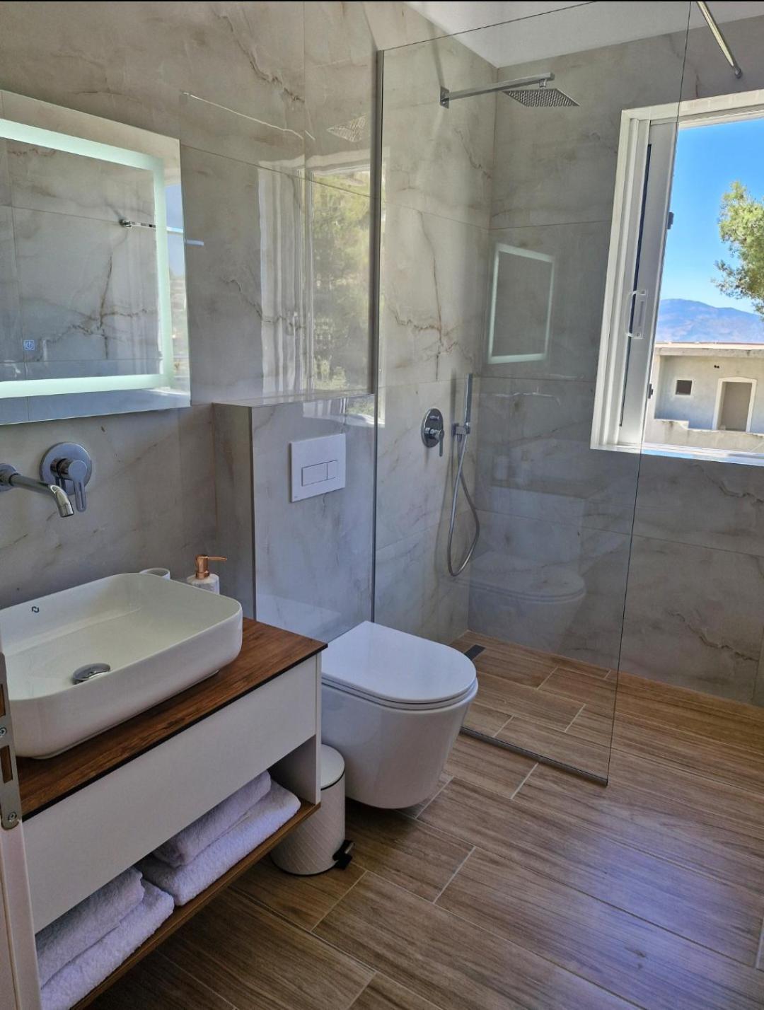 Villa Virginia Sarandë Exterior foto